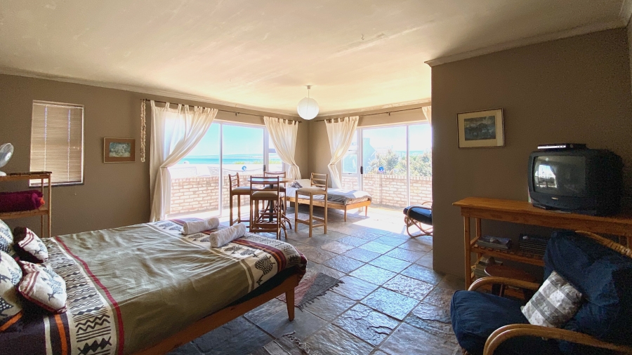 6 Bedroom Property for Sale in Elands Bay Western Cape